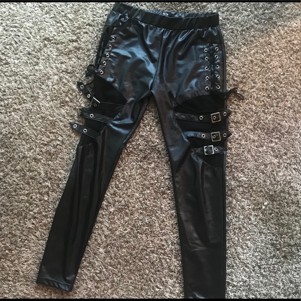 Gothic buckle up mesh wet look leggings